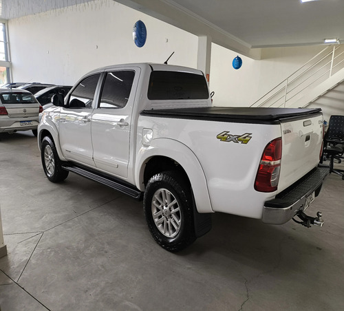 Toyota Hilux 2.7 SRV 4X4 CD 16V FLEX 4P AUTOMÁTICO