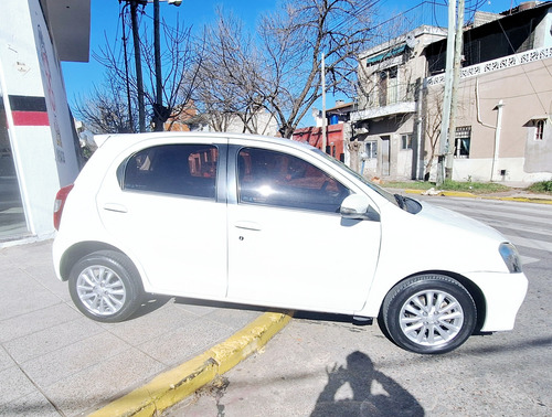 Toyota Etios 1.5 Xls