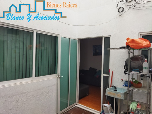 Habitación En Renta Metro Pinosuarez; Baño Propio; Todos Los Servicios; Ideal Una Pareja.
