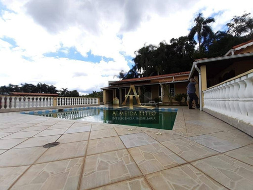 Excelente Chácara À Venda Em Santana De Parnaíba. Com 3 Dormitórios, Churrasqueira E Piscina. - Ch0023