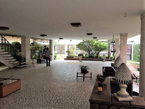 Imagem 7 de 26 de Casa Com 3 Dormitório(s) Localizado(a) No Bairro Ponta Da Praia Em Santos / Santos - 5413