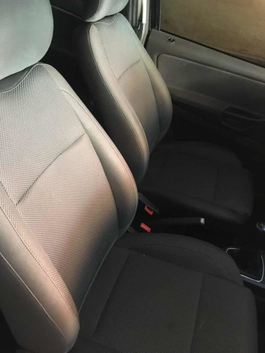 Volkswagen Fox 2011 1.0 Vht Trend Total Flex 3p