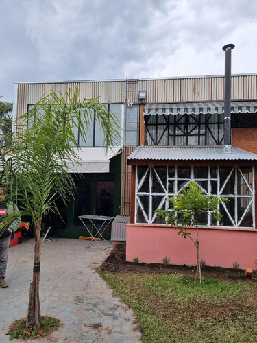 Imagen 22 de 30 de Depósito - Tigre