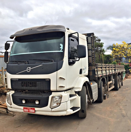 Volvo Vm 270 4 Eixo Carroceria