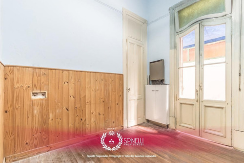 5amb C/dep · 211m² · Pb! 2 Patios! S/exp! Apto Prof! A Refacc! · Oportunidad!