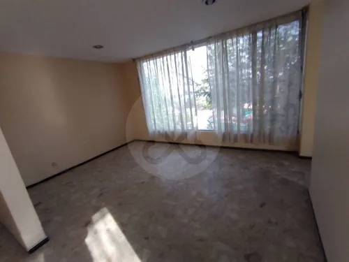 Casa En Venta En Lomas De San Mateo