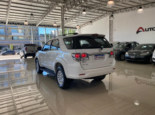 Toyota Sw4 2013 2.7 Srv Cuero Vvti 4x2 4at 5 Asientos