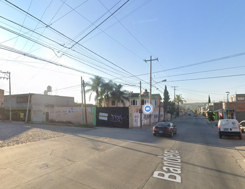 Sk01- Oportunidad- Casa En Remate Bancario En C. Martires De Cananea, Francisco Silva Romero, San Pedro Tlaquepaque, Jal. (solo Recursos Propios)