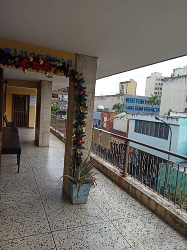 Imagen 11 de 12 de Fondo De Comercio Con Mobiliario De Peluquería Centro De Los Teques