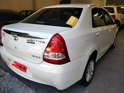 Toyota Etios Xls Sedan 1.5 (modelo 2015)