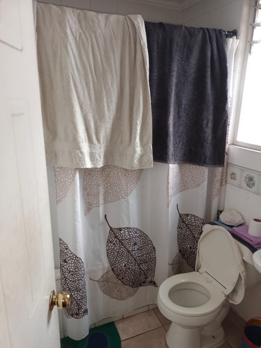 La Casa Cuenta Con Una Excelente Ubicacion Cercana A Los