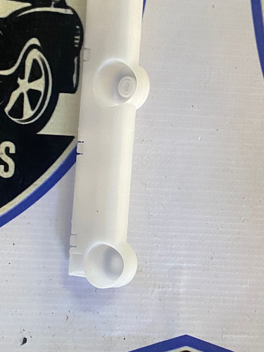 Guia Facia Tarsera Derecha Nissan Versa 2012-2019 852203ba0a (Usado)