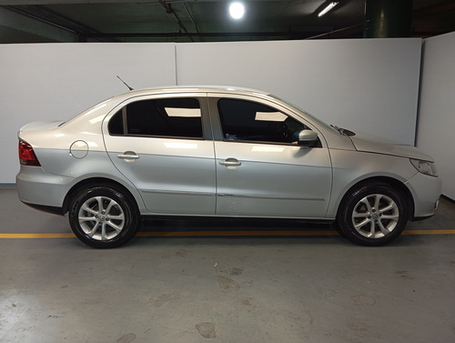 Volkswagen Voyage 1.6 Highline 101cv