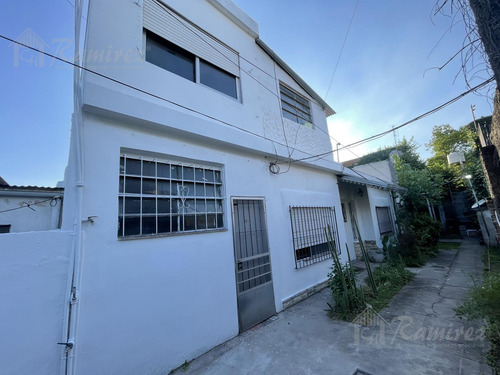 Casa 5 Ambientes En Venta, Oportunidad! - Ituzaingo Norte