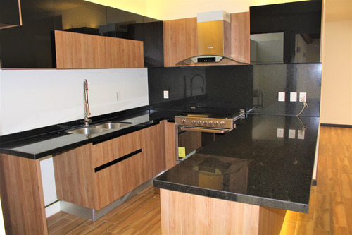 Imagen 4 de 14 de Venta De Casa Estilo Contemporánea El Refugio Ycc