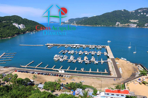 Cad Puerto Marqués. Terreno Majahua 10. Lote De Terreno Con Uso De Suelo Comercial Y De Servicios
