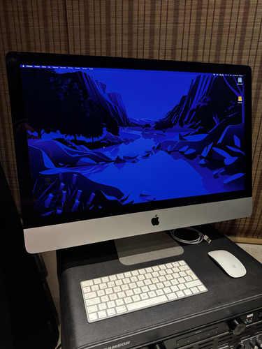 iMac 5k 2020 I7 8núcleos Raedon Pro 5500xt 1 Tb 32gb Ram (Usado)