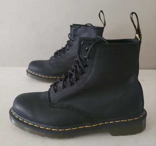 Dr martens modello nappa hotsell