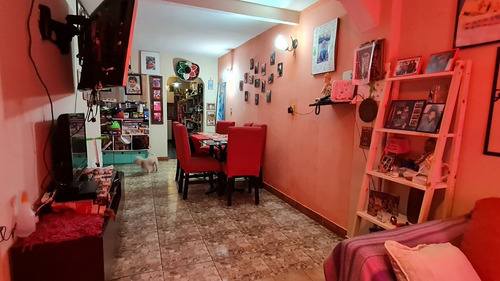 Imagen 5 de 23 de Venta De Casa 5 Ambientes En Caseros, Tres De Febrero