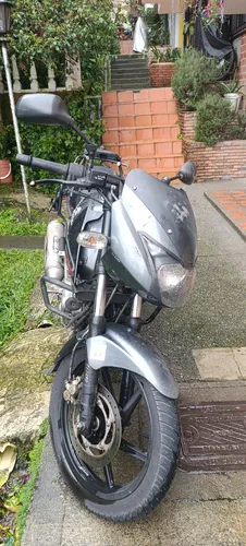 Pulsar 220 Ss