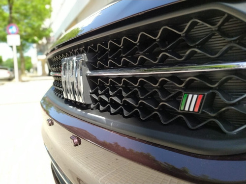Fiat Cronos 1.8 Mt Pack Style My21 0km 130cv Convencional