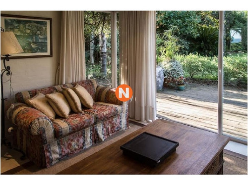 Casa En Venta, Mansa, Punta Del Este, 4 Dormitorios.- Ref: 209481