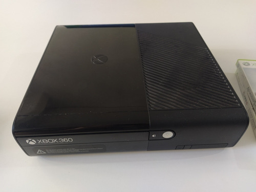 Xbox 360 Slim E Stingray + 2 Juegos Originales + Joystick