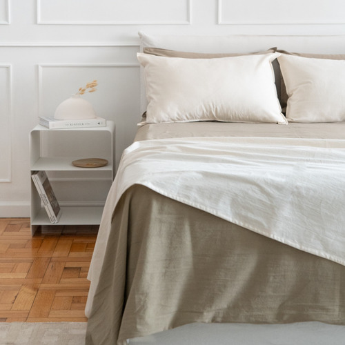 Manta Isahome Pie De Cama Tusor Premium 240x140 Cm Color Natural Diseño Liso
