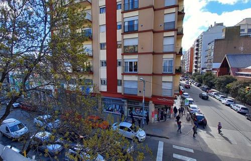 Imagen 12 de 13 de Venta Local + Ph + Terraza. Total 300m2 Frente Al Shopping Los Gallegos