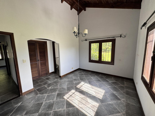 Casa En Venta O Alquiler En Ruta 28, Castellanos, San Loren