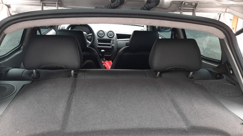 Imagem 2 de 8 de Ford Ka