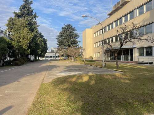 Edificio De Oficinas En Alquiler - San Martín