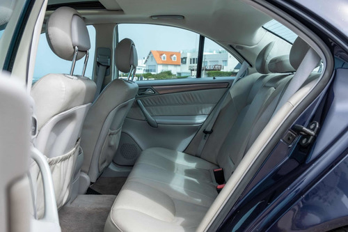 Imagen 10 de 25 de Mercedes Benz C320 Avantgarde C 320 V6 Nafta