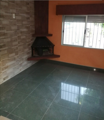 Casa 2dormitorios Maximo Gómez Y Burges