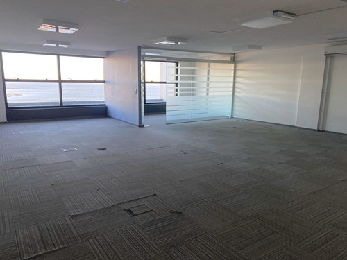 Venta Con Renta De Oficinas, Piso 10 En Marigot Office