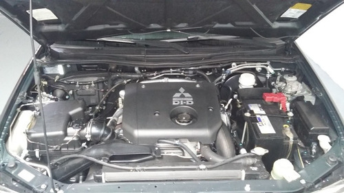 Mitsubishi L200 3.2 Triton Hpe Cab. Dupla 4x4 Aut. 4p 2012