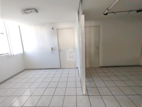 Imagem 5 de 11 de Lívia Machado Imóveis Aluga 2 Salas Conjugadas Com 50 M² Cada Em Vitoria/es - 1845