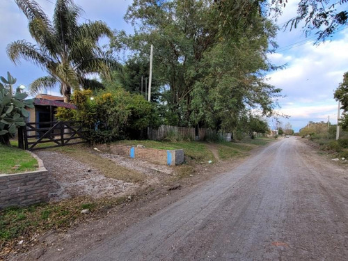 Imagen 3 de 26 de Casa Quinta Con Pileta, Y Amplio Terreno Parquizado