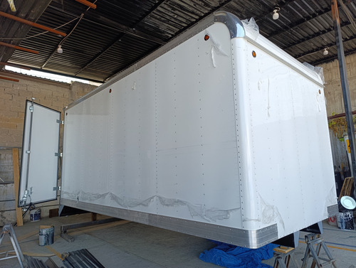Caja Seca Semi Nueva, Piso Antiderrapante, Rieles Logísticos