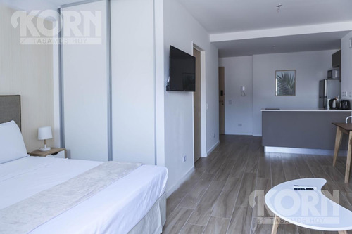 Imagen 3 de 30 de A Estrenar En Barrio Norte, Venta Departamento De 1 Ambiente Con Escritorio Y Baulera