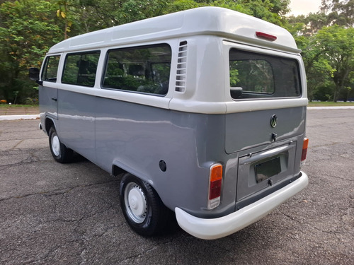 Volkswagen Kombi 1.4 Standard Total Flex 3p