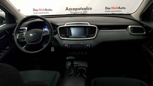 Imagen 13 de 15 de Kia Sorento 2019 5p Lx, L4, Ta 6vel, Tela, 7 Pas., Ra-17