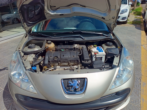 Peugeot 207 Compact 1.6 Xt