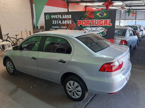 Imagem 8 de 14 de Volkswagen Voyage Trendline 1.6 Prata 2015