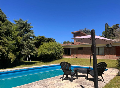 Casa En Venta En Rio Ceballos, Córdoba, Argentina