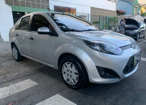 Imagem 4 de 13 de Ford Fiesta 1.6 Mpi Sedan 8v Flex 4p Manual