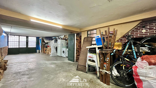 Casa De 2 Dormitorios, 2 Baños Y Garaje En Parque Batlle