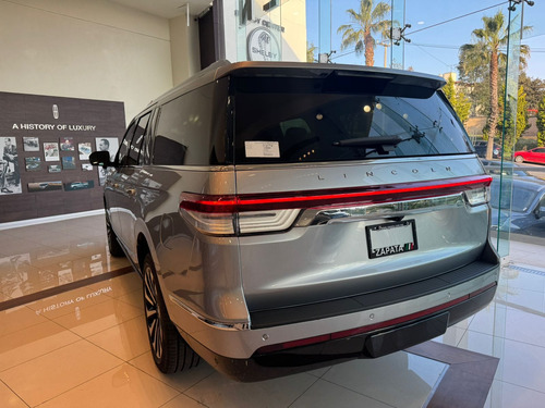 Lincoln Navigator L 2024