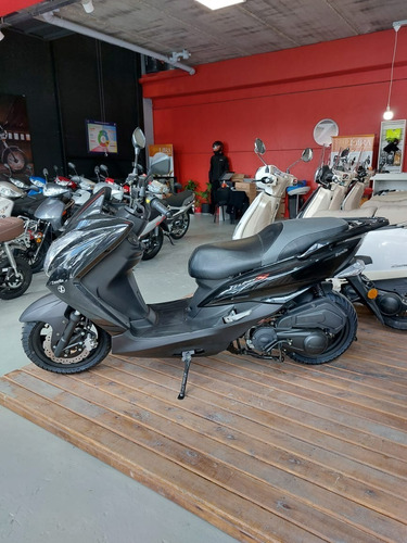 Imagen 12 de 19 de Zanella Cruiser X - Unico Moto Canning