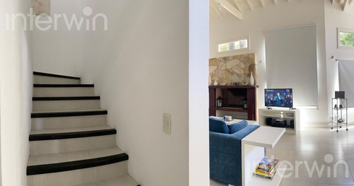 Casa - 5 Ambientes Con Pileta Y Cochera - Costa Atlantica - Carilo - Venta